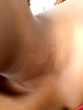 Snapshot of pretty_amaal chatting on 12/31/24, 06:37 pretty amaal online show from 12/31/24, 06:37