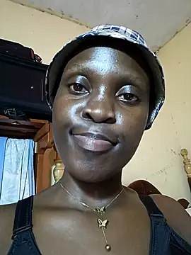 Snapshot of pretty_amaal chatting on 10/10/25, 08:08 pretty amaal online show from 10/10/25, 08:08