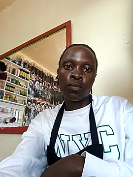 Snapshot of pretty_amaal chatting on 11/13/25, 01:54 pretty amaal online show from 11/13/25, 01:54