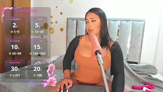 Snapshot of charlottelover21 chatting on 01/09/25, 11:45 charlottelover21 online show from 01/09/25, 11:45