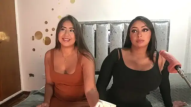 Snapshot of charlottelover21 chatting on 01/25/25, 12:06 charlottelover21 online show from 01/25/25, 12:06