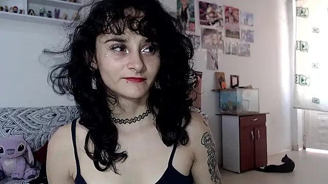 kitty22  online show from 12/03/24, 02:49