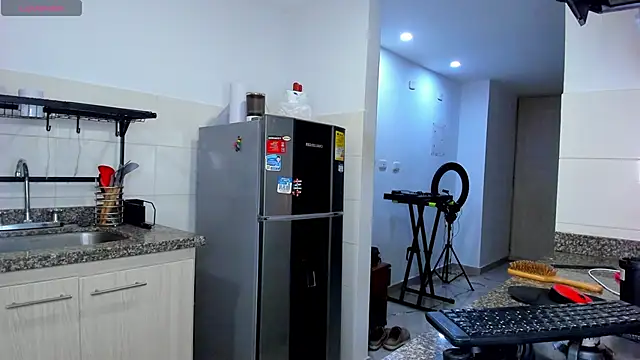 AbrilStivenson  online show from 02/19/25, 02:12