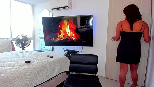 Snapshot of AbrilStivenson_ chatting on 03/01/26, 10:45 AbrilStivenson online show from 03/01/26, 10:45