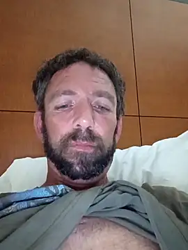 Snapshot of Treemandude chatting on 10/31/25, 06:20 Treemandude online show from 10/31/25, 06:20