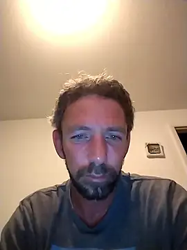 Snapshot of Treemandude chatting on 01/17/26, 05:45 Treemandude online show from 01/17/26, 05:45