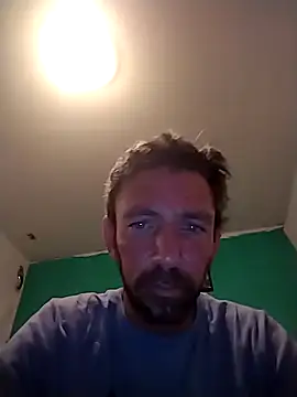 Snapshot of Treemandude chatting on 01/18/26, 12:58 Treemandude online show from 01/18/26, 12:58