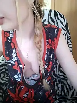 Snapshot of Elza_kom chatting on 01/29/25, 07:57 Elza kom online show from 01/29/25, 07:57
