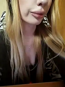 Snapshot of Elza_kom chatting on 03/02/25, 11:50 Elza kom online show from 03/02/25, 11:50