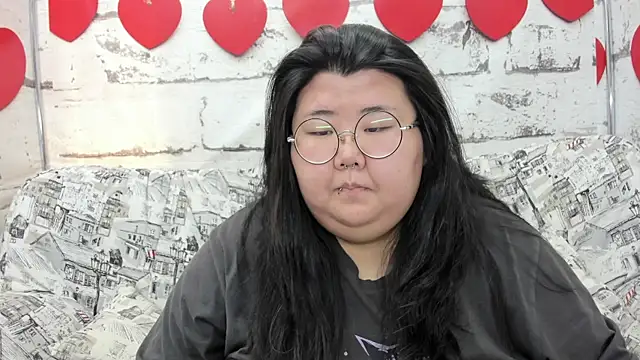 Nadine asian online show from 06/28/26, 08:09