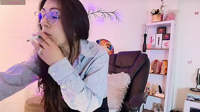 Rapunzeell  online show from 09/26/25, 01:37