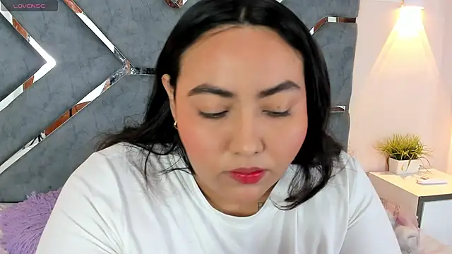 LucciaPorter online show from 04/27/26, 02:26