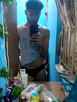 Snapshot of snigdha25 chatting on 11/28/25, 12:08 snigdha25 online show from 11/28/25, 12:08