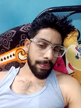 Snapshot of snigdha25 chatting on 12/18/25, 04:57 snigdha25 online show from 12/18/25, 04:57