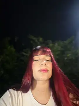 Snapshot of RavenM8 chatting on 03/11/26, 01:33 RavenM8 online show from 03/11/26, 01:33