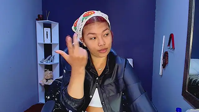 Snapshot of JadaRoberts chatting on 03/22/25, 11:32 JadaRoberts online show from 03/22/25, 11:32