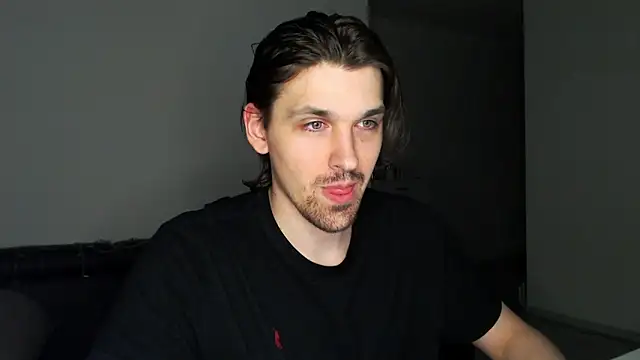 Snapshot of boy_next_door_1 chatting on 05/08/26, 01:05 boy next door 1 online show from 05/08/26, 01:05
