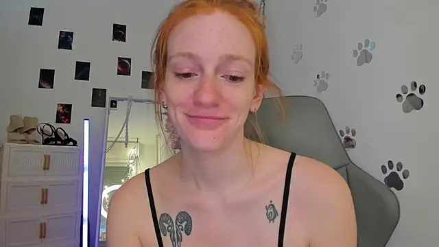 Aliceginger99 online show from 05/02/26, 12:10