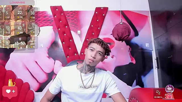 sexy blacks  online show from 03/06/25, 11:36