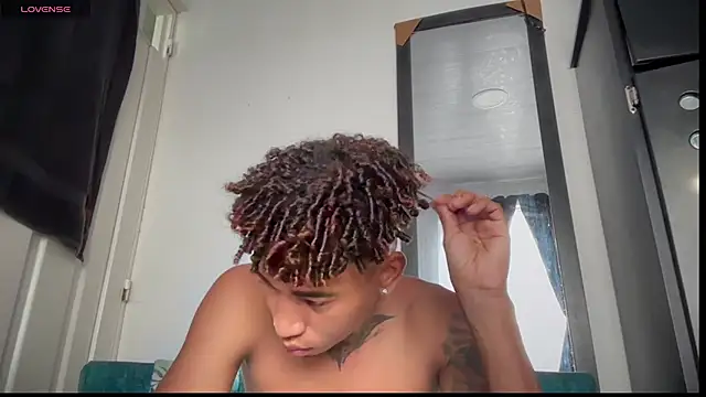 sexy blacks  online show from 11/14/25, 12:04