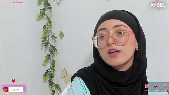 Snapshot of aysel_elid chatting on 03/10/25, 03:45 aysel elid online show from 03/10/25, 03:45