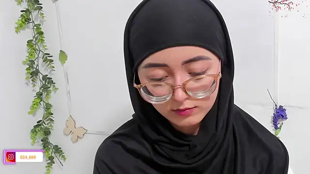 Snapshot of aysel_elid chatting on 09/28/25, 10:26 aysel elid online show from 09/28/25, 10:26