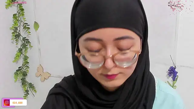 Snapshot of aysel_elid chatting on 10/07/25, 11:13 aysel elid online show from 10/07/25, 11:13