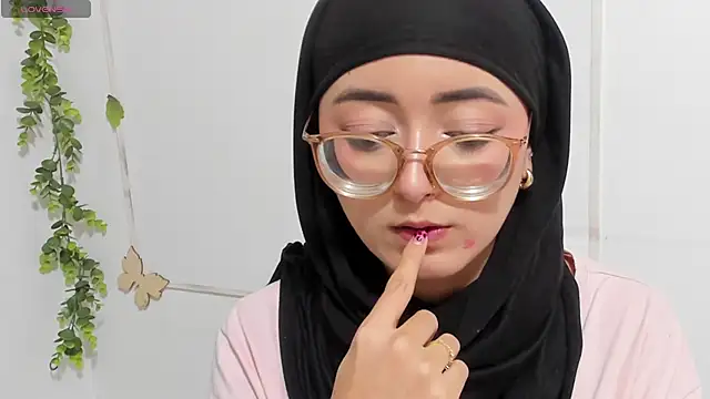 Snapshot of aysel_elid chatting on 02/07/26, 10:24 aysel elid online show from 02/07/26, 10:24