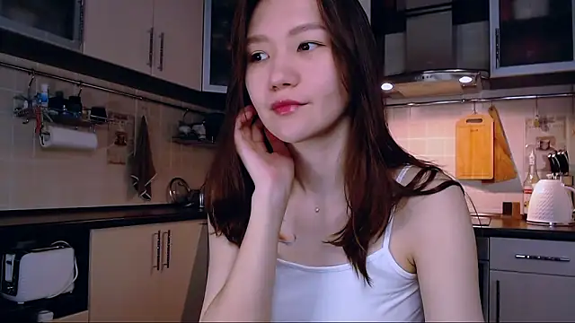 Kelly Yon online show from 04/20/26, 06:49