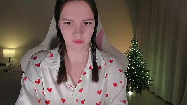Snapshot of Sonia_moon_ chatting on 01/06/25, 02:04 Sonia moon online show from 01/06/25, 02:04