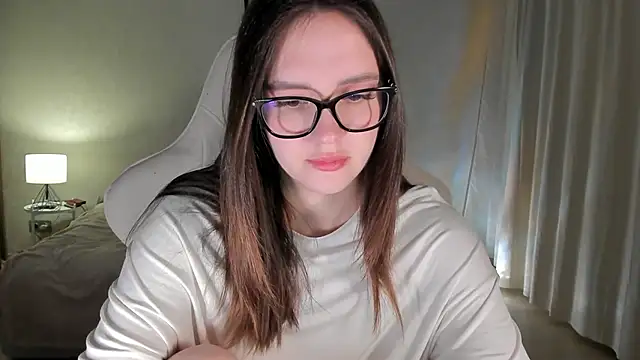 Snapshot of Sonia_moon_ chatting on 01/15/25, 01:23 Sonia moon online show from 01/15/25, 01:23