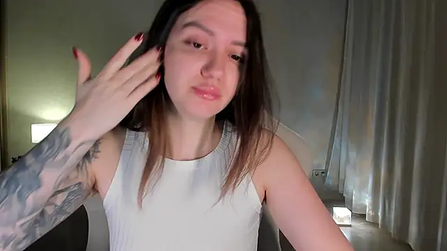 Snapshot of Sonia_moon_ chatting on 01/20/25, 01:28 Sonia moon online show from 01/20/25, 01:28