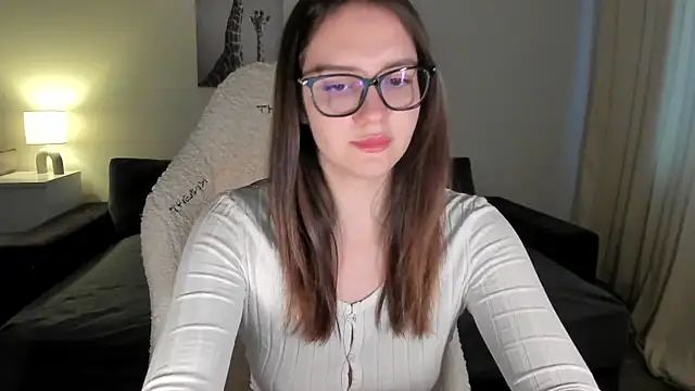Snapshot of Sonia_moon_ chatting on 03/02/25, 05:23 Sonia moon online show from 03/02/25, 05:23
