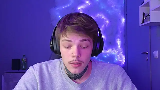 DENIS HERE online show from 12/25/24, 05:37