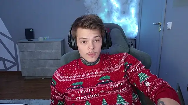 DENIS HERE online show from 12/31/24, 03:09