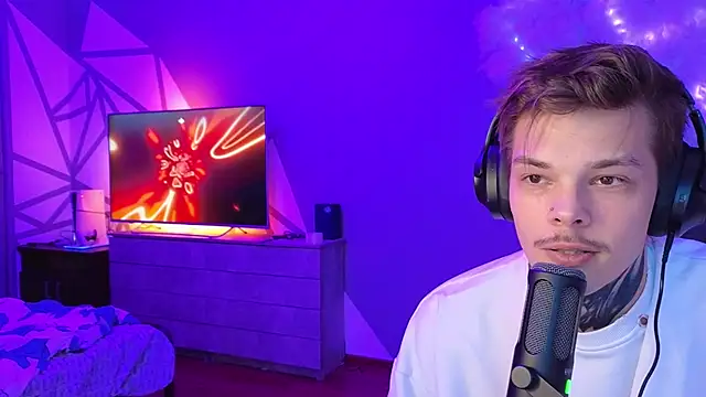 DENIS HERE online show from 01/10/25, 07:43