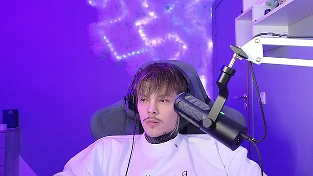 DENIS HERE online show from 01/15/25, 08:16