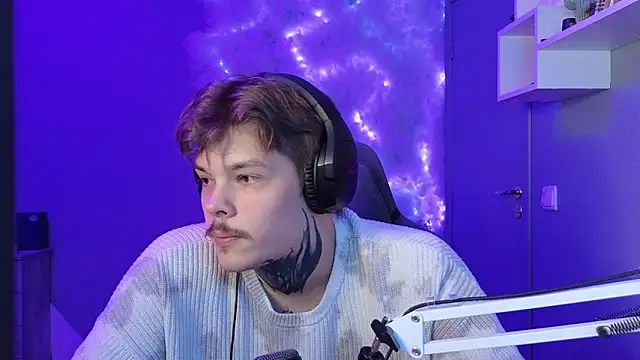 DENIS HERE online show from 01/28/25, 05:35