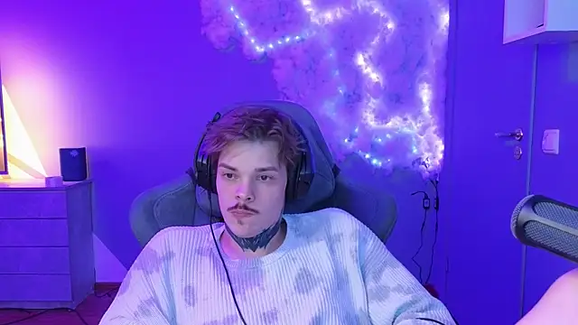 DENIS HERE online show from 02/01/25, 11:37