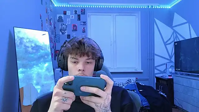 DENIS HERE online show from 02/20/25, 04:25