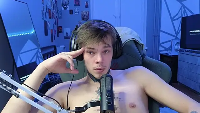 DENIS HERE online show from 03/03/25, 08:32