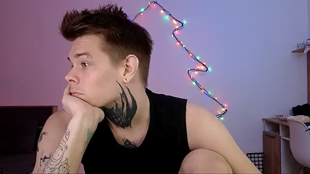 DENIS HERE online show from 12/02/25, 10:20