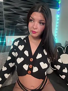 Snapshot of FoxyMx chatting on 01/06/25, 02:37 FoxyMx online show from 01/06/25, 02:37