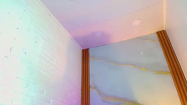 CoralineSweett online show from 10/11/25, 03:39