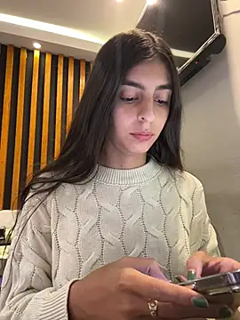Snapshot of cristel_17 chatting on 06/22/26, 07:49 cristel 17 online show from 06/22/26, 07:49