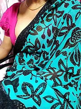 Snapshot of Shreya727 chatting on 02/21/25, 08:49 Shreya727 online show from 02/21/25, 08:49