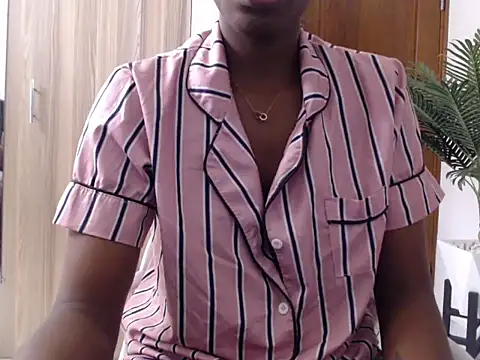 Snapshot of black___ghodess chatting on 06/20/26, 11:35 black ghodess online show from 06/20/26, 11:35