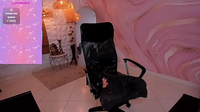 meliboobs  online show from 10/15/25, 07:58