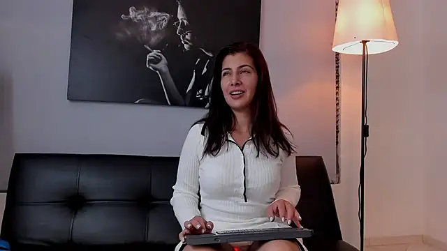 scarlett moore online show from 02/08/25, 10:50