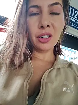 scarlett moore online show from 10/06/25, 01:52